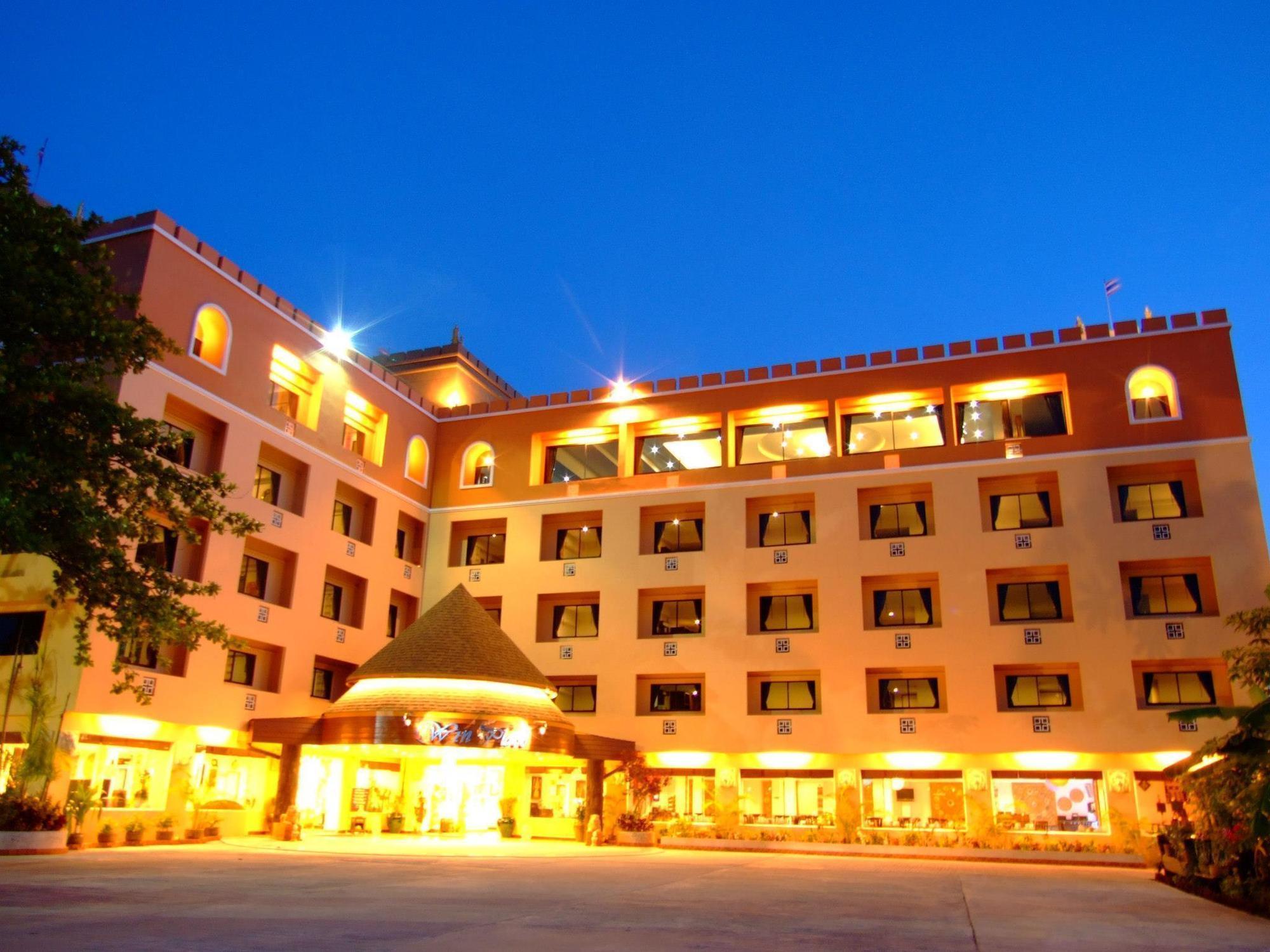 Win Place Hotel Chiang Mai Bagian luar foto