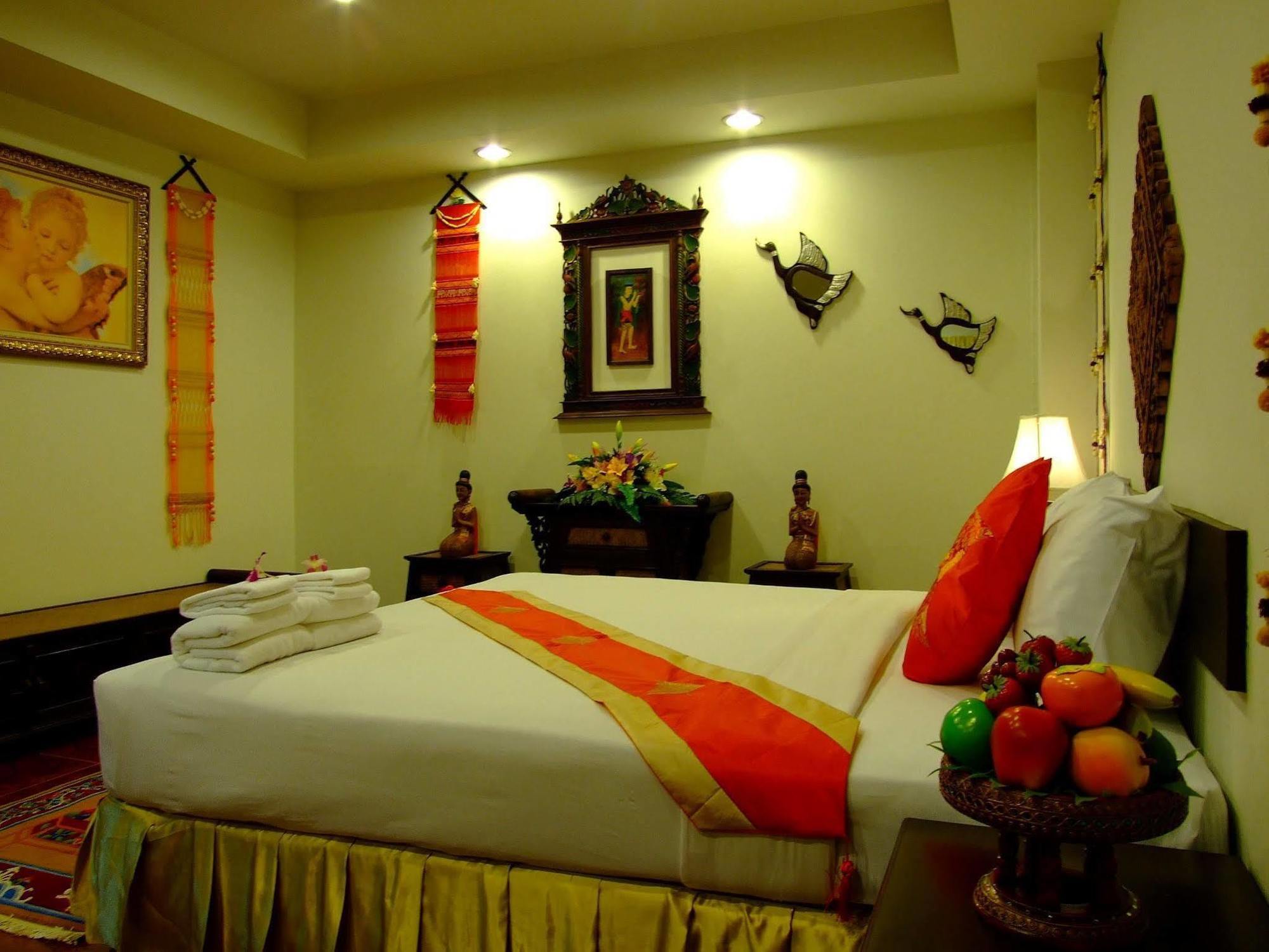 Win Place Hotel Chiang Mai Bagian luar foto