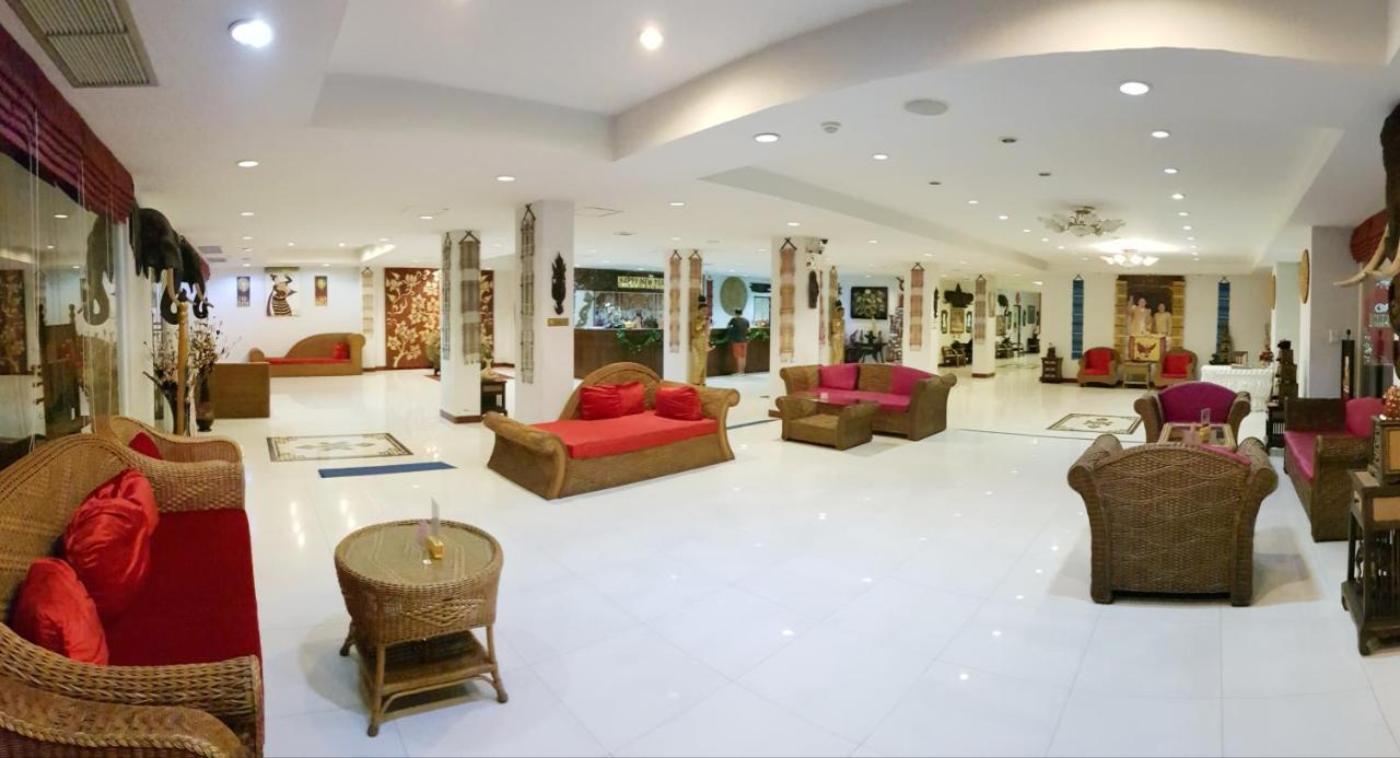 Win Place Hotel Chiang Mai Bagian luar foto
