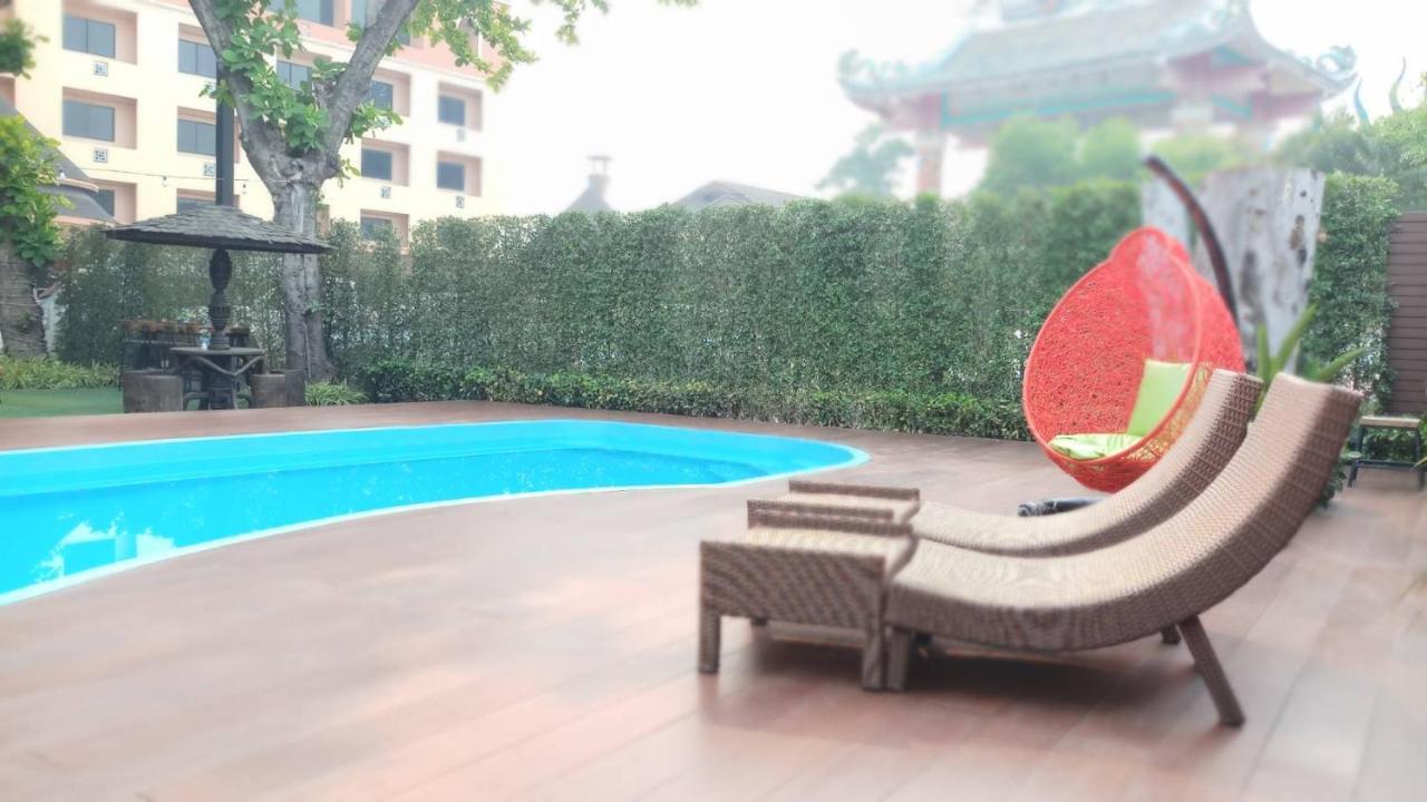Win Place Hotel Chiang Mai Bagian luar foto