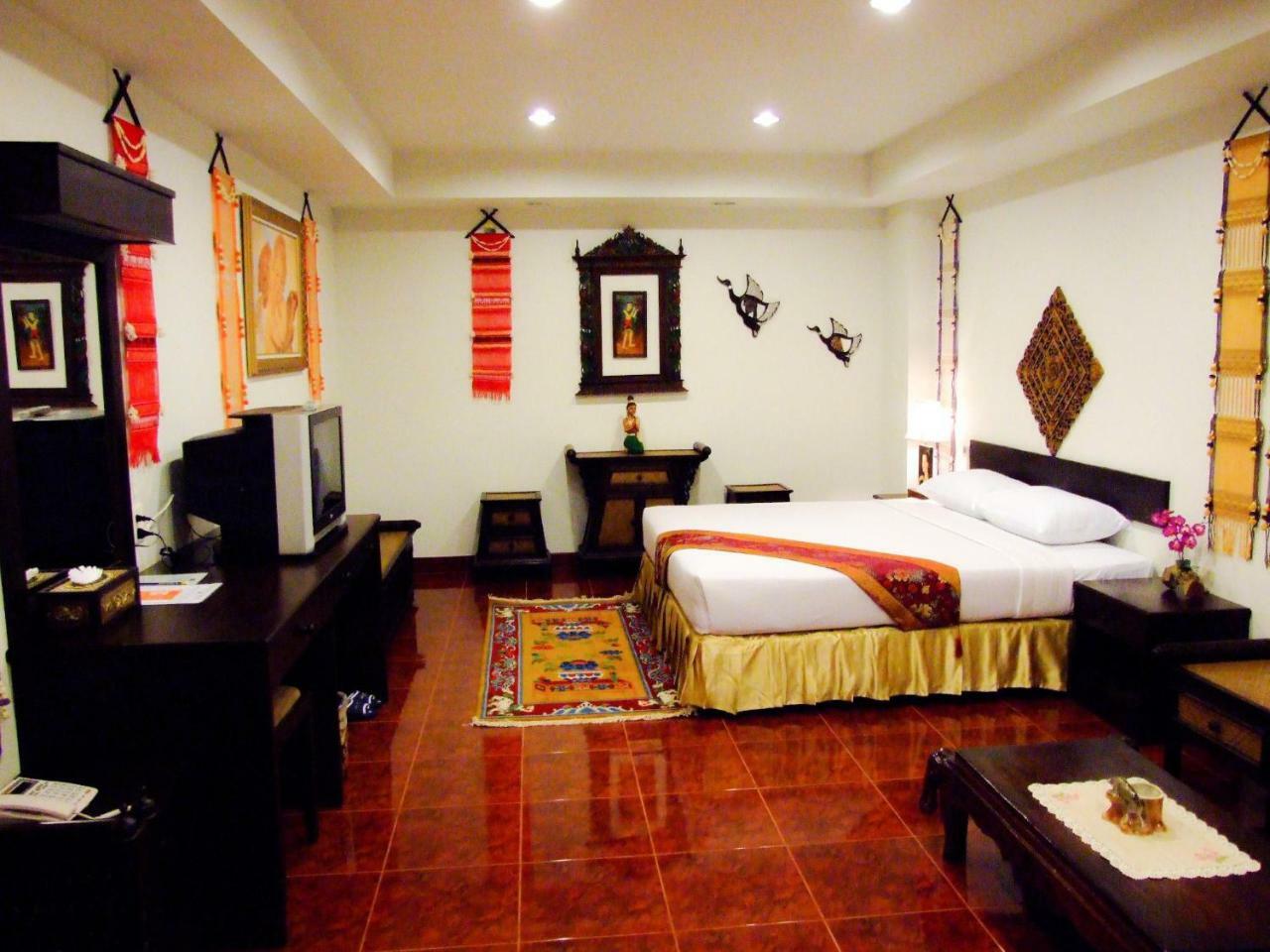 Win Place Hotel Chiang Mai Bagian luar foto