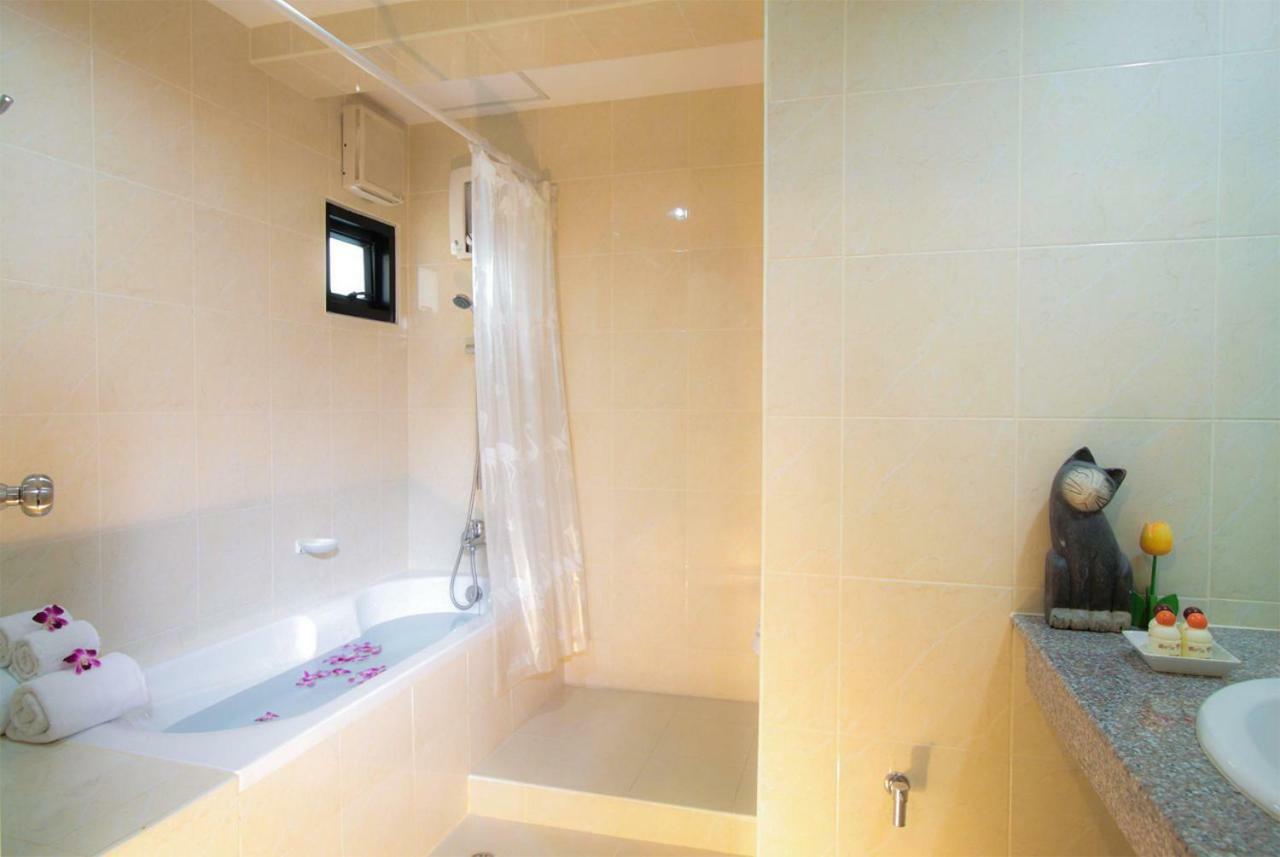 Win Place Hotel Chiang Mai Bagian luar foto