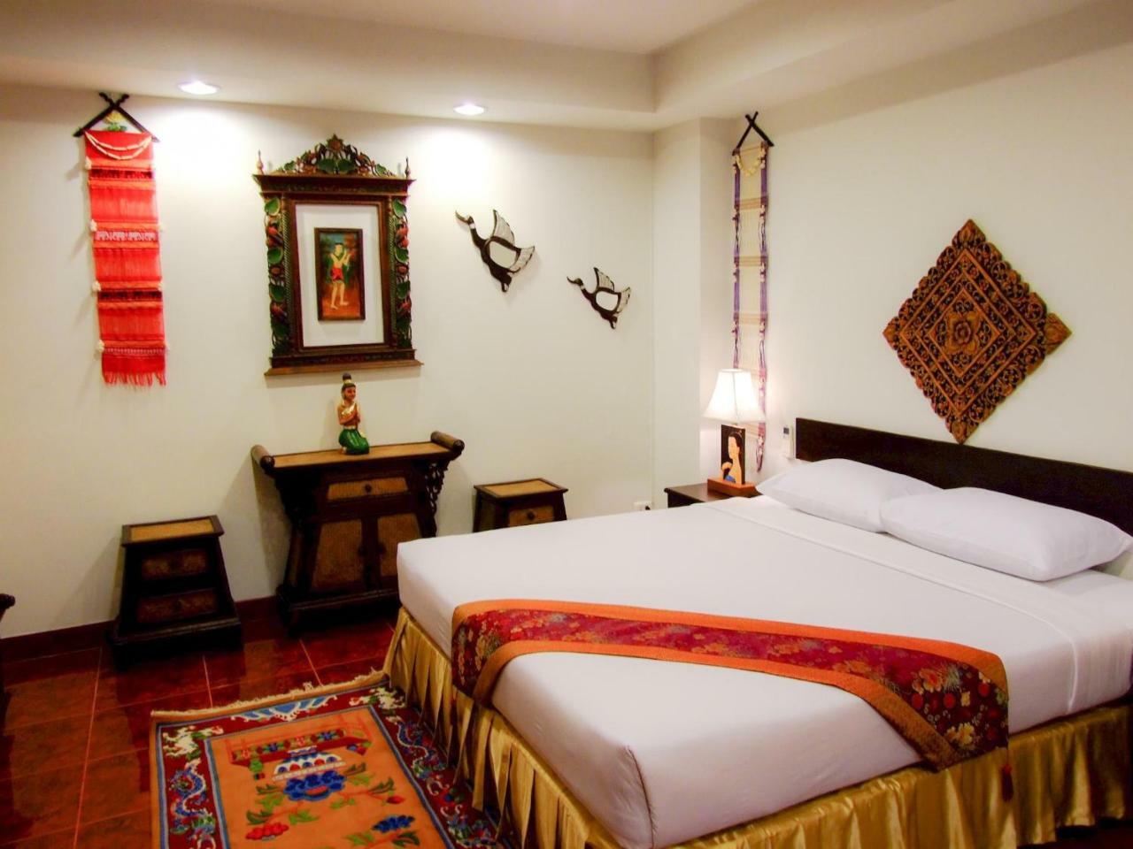 Win Place Hotel Chiang Mai Bagian luar foto