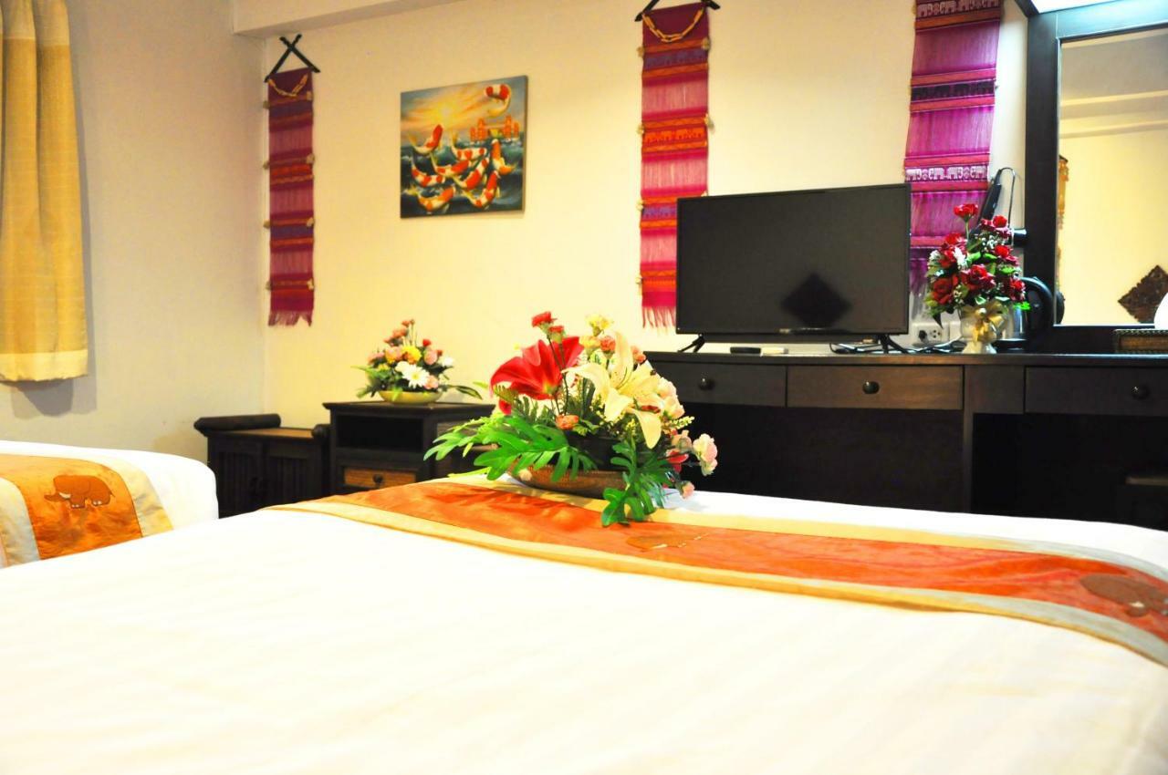 Win Place Hotel Chiang Mai Bagian luar foto